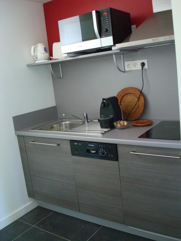 Les Communs Du Manoir Apartamento Écully Quarto foto