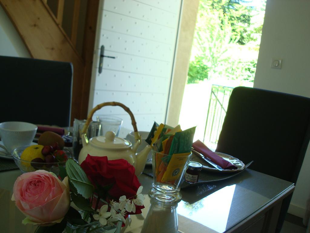 Les Communs Du Manoir Apartamento Écully Quarto foto