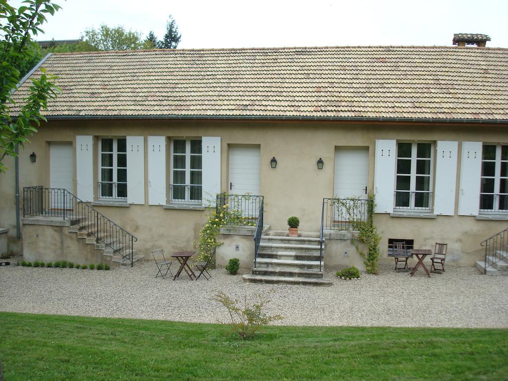 Les Communs Du Manoir Apartamento Écully Quarto foto