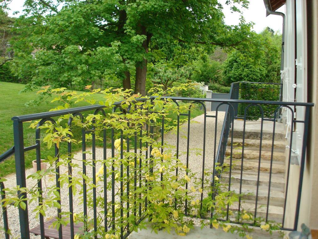 Les Communs Du Manoir Apartamento Écully Quarto foto