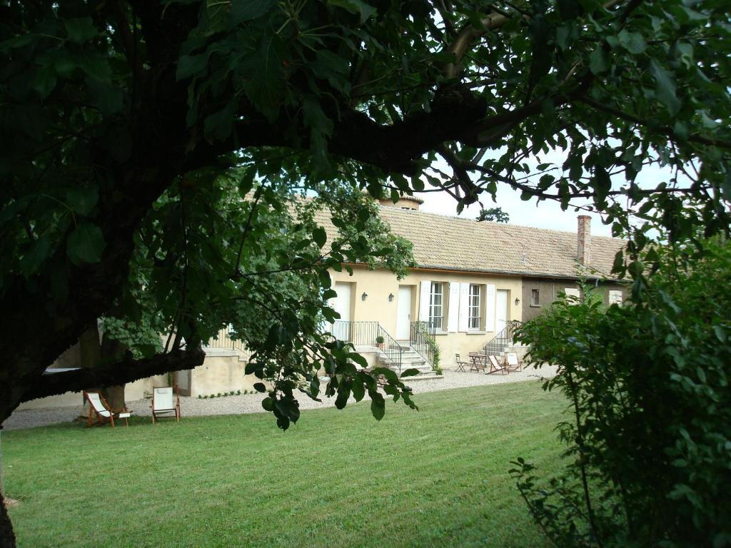 Les Communs Du Manoir Apartamento Écully Exterior foto