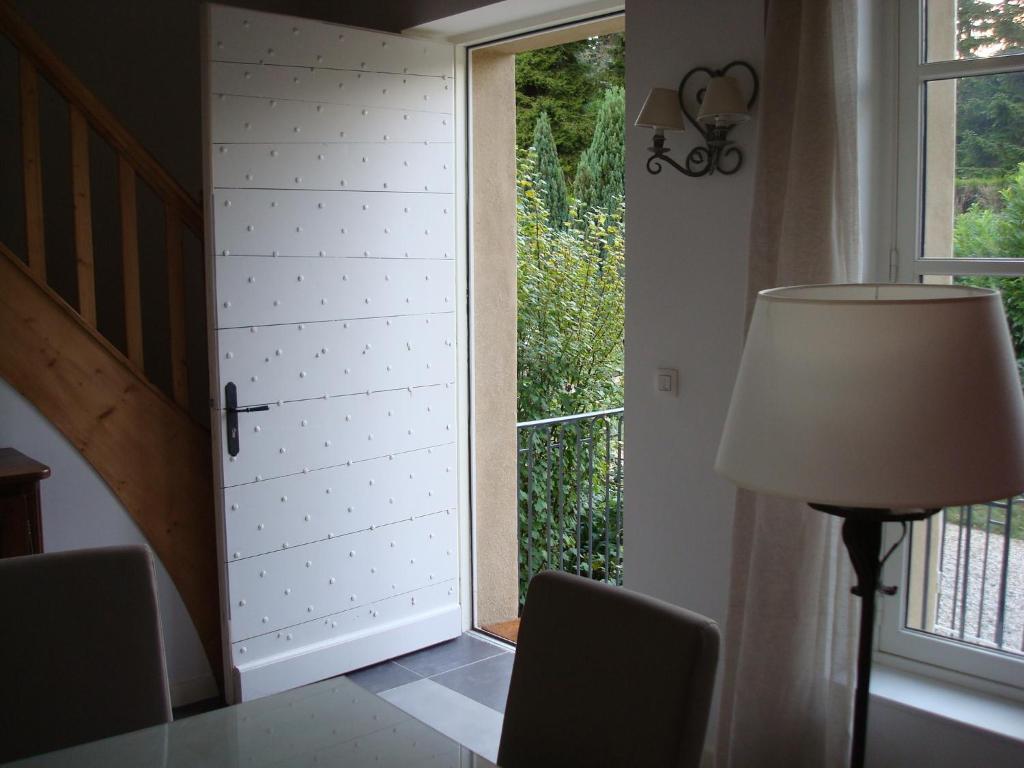 Les Communs Du Manoir Apartamento Écully Quarto foto