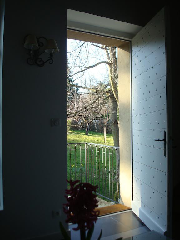 Les Communs Du Manoir Apartamento Écully Exterior foto